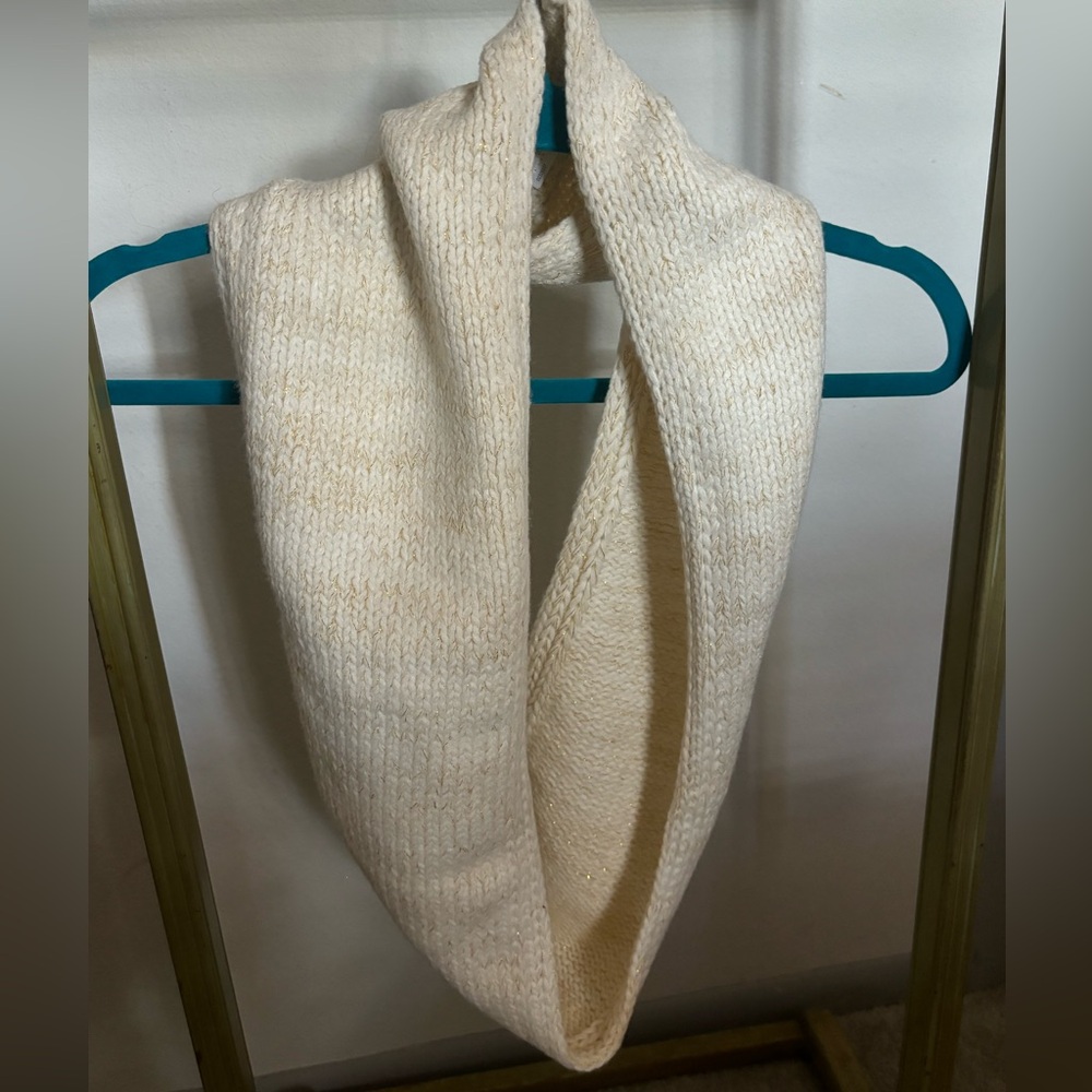 Infinity scarf